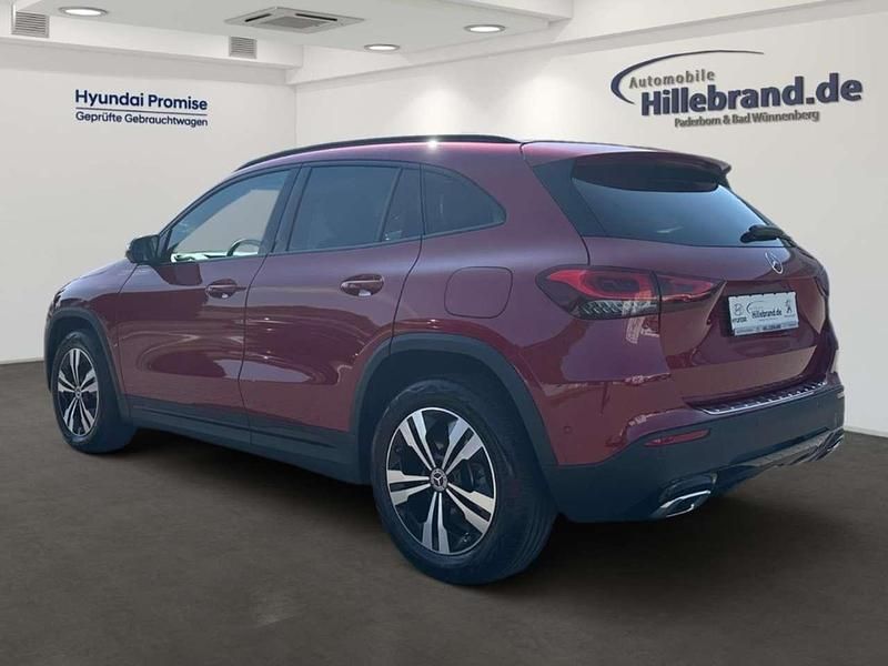 Gebraucht Mercedes GLA220 Progressive 190 PS (139 kW) 2022 Rot SUV