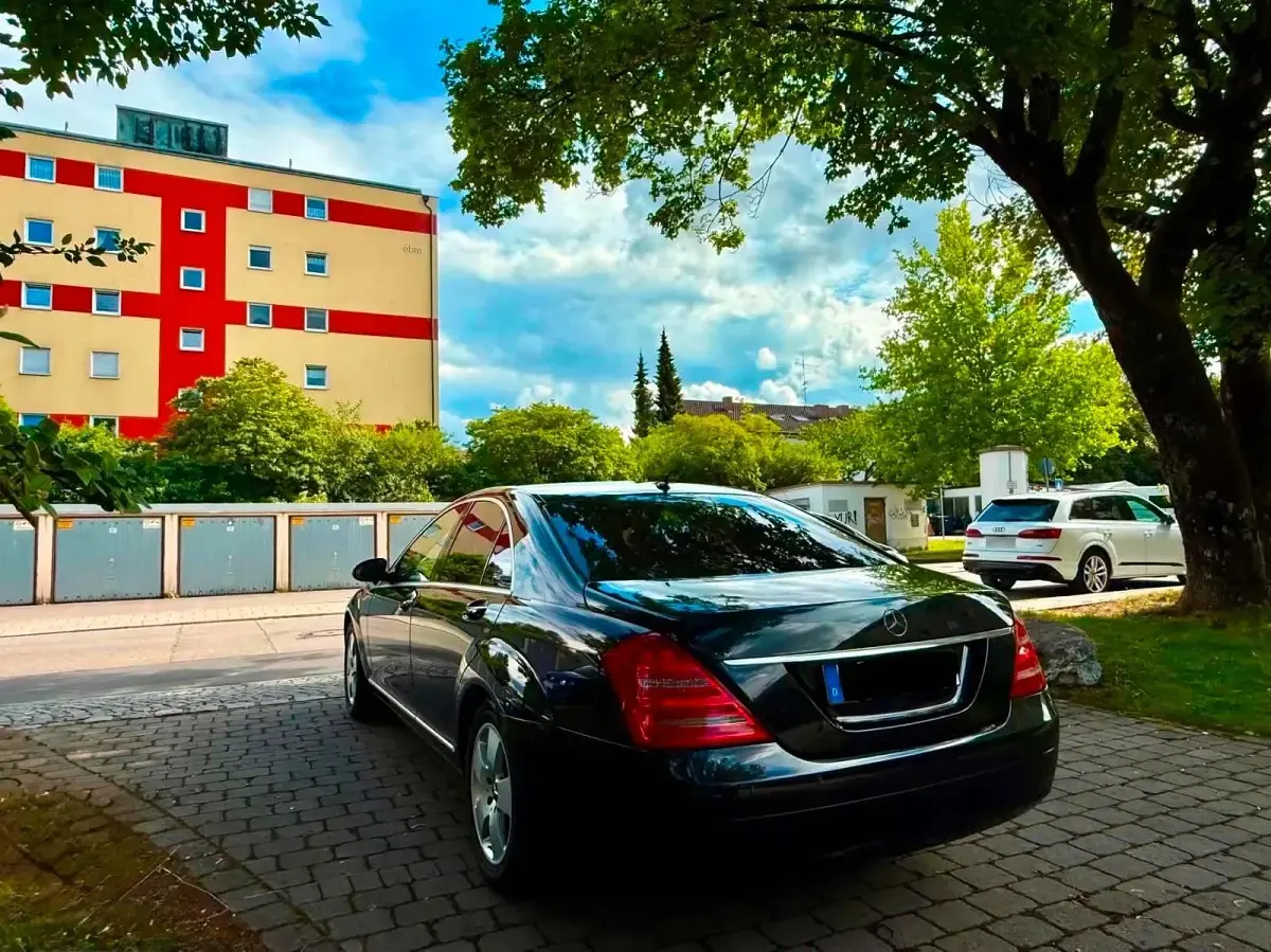 Gebraucht Mercedes S500 387 PS (284 kW) 2007 Schwarz Limousine