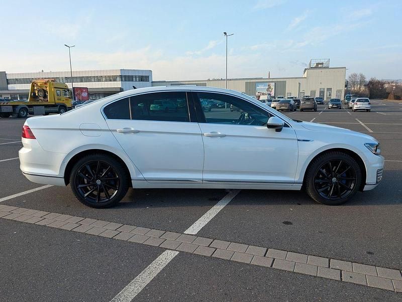 Gebraucht VW Passat GTE 218 PS (160 kW) 2016 Weiß Limousine