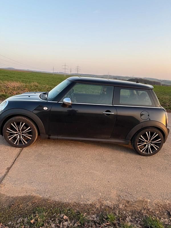 Gebraucht Mini ONE 120 PS (88 kW) 2008 Schwarz Kleinwagen