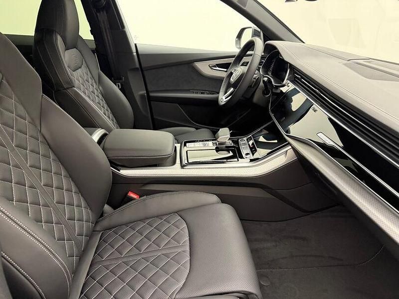Gebraucht Audi Q8 S-Line 286 PS (210 kW) 2025 Schwarz SUV