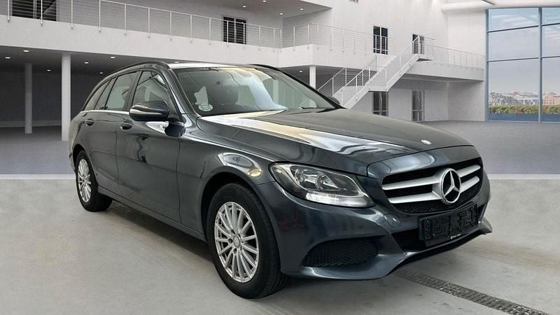 Grau Gebraucht 2015 Mercedes C200 Kombi | 9.900 € (Guter Preis) - Bild 1/4