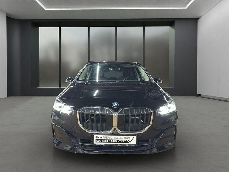 Gebraucht BMW 220 Active Tourer 170 PS (125 kW) 2024 Schwarz Van / Kleinbus