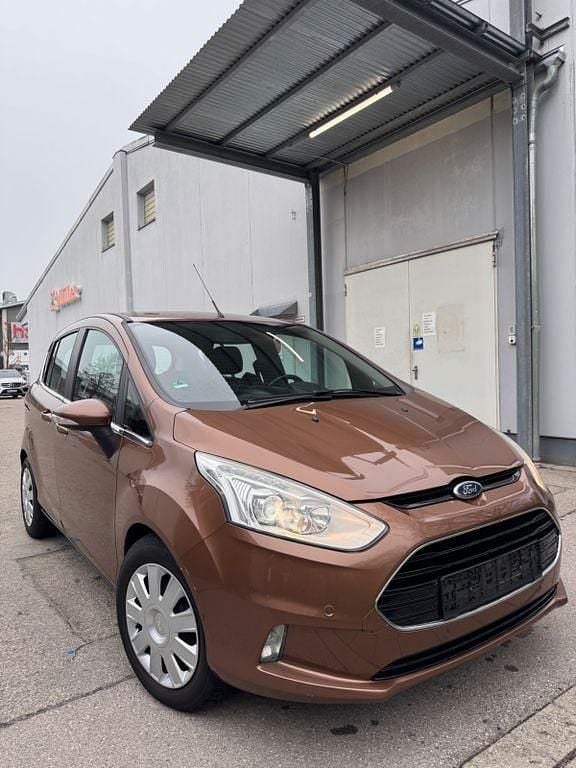 Usata Ford B-MAX 101 CV (74 kW) 2012 Marrone Monovolume