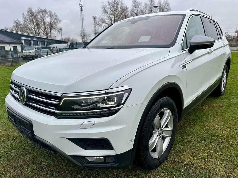 Pure white Gebraucht 2019 VW Tiguan Allspace Highline SUV | 16.000 € (Superpreis) - Bild 1/4