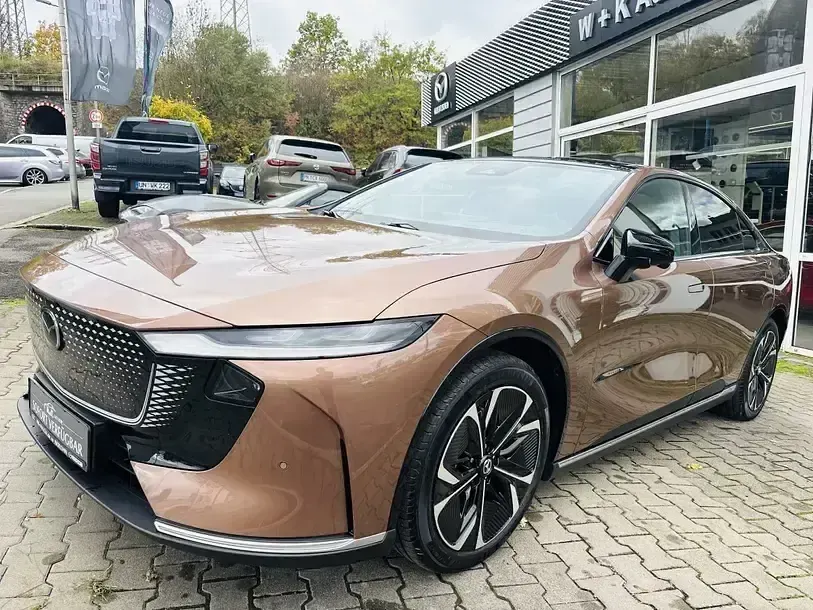 Gebraucht Mazda 6e Takumi-Line 180 kW (245 PS) 2025 Braun Limousine