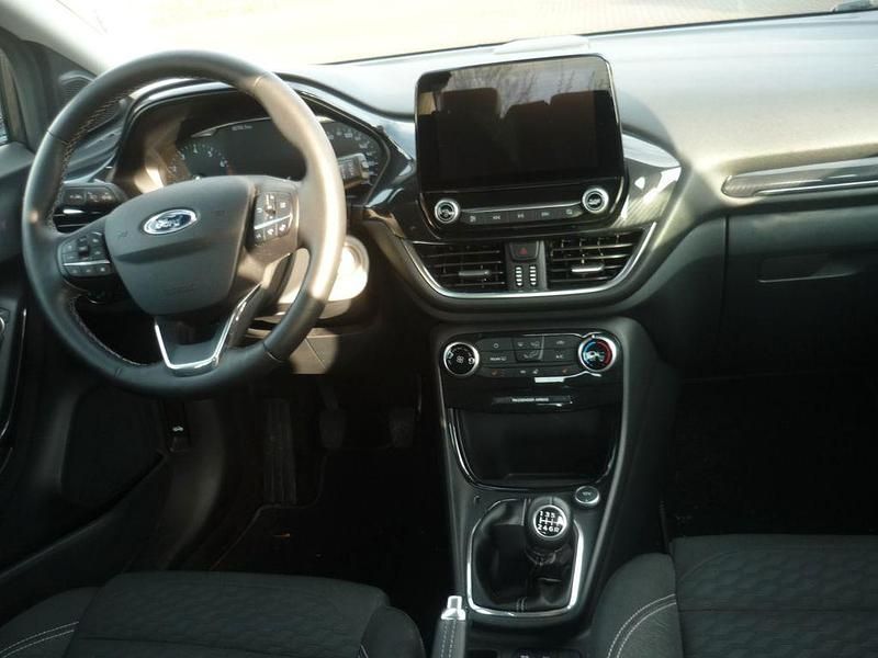 Gebraucht Ford Puma Titanium 125 PS (91 kW) 2020 Grau SUV