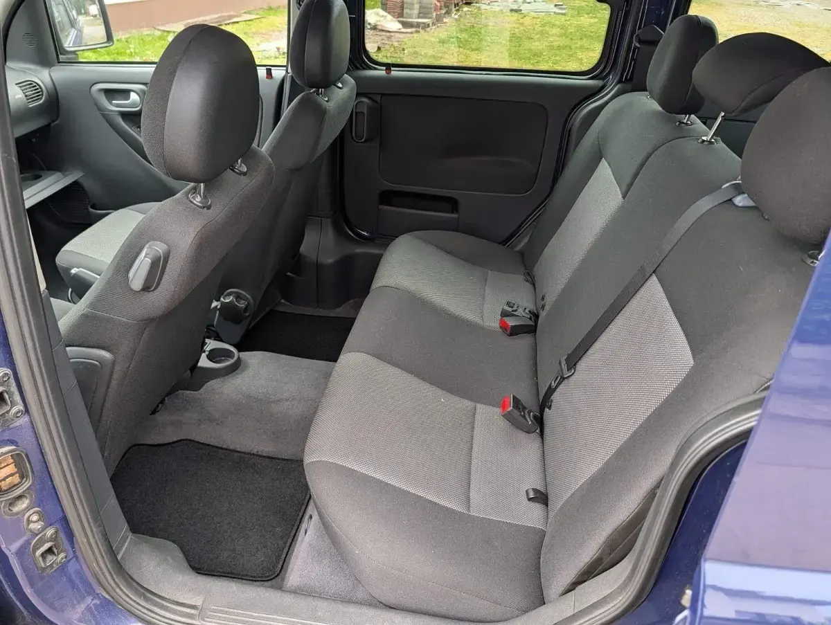 Gebraucht Opel Combo 75 PS (55 kW) 2011 Braun Van / Kleinbus