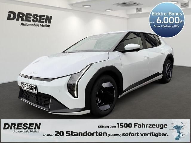 Weiss Neu 2025 Kia EV4 Earth Kleinwagen | 46.980 € (Etwas zu teuer) - Bild 1/4