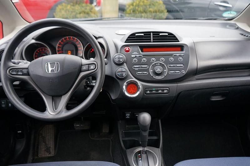 Gebraucht Honda Jazz Comfort 99 PS (72 kW) 2012 Silber Kleinwagen