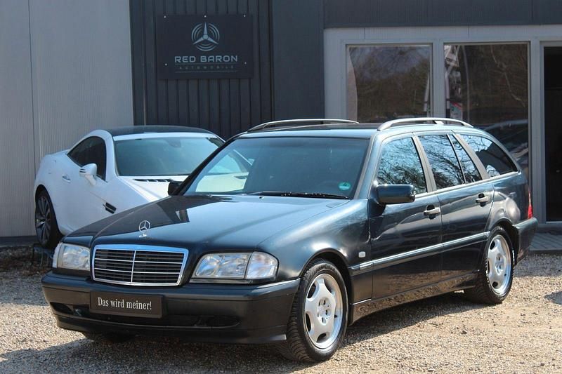 Gebraucht Mercedes C200 163 PS (119 kW) 2000 Schwarz Kombi