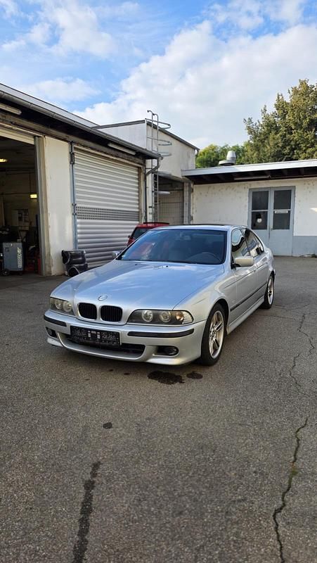 Silber Gebraucht 2000 BMW 528 M Sport Limousine | 3.600 € (Guter Preis) - Bild 1/4