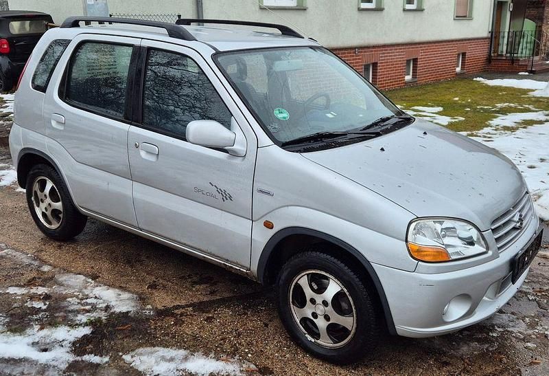 Gebraucht Suzuki Ignis 83 PS (61 kW) 2003 Silber Limousine