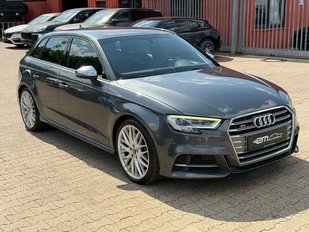 Gebraucht Audi S3 Sport 300 PS (220 kW) 2019 Grau Limousine