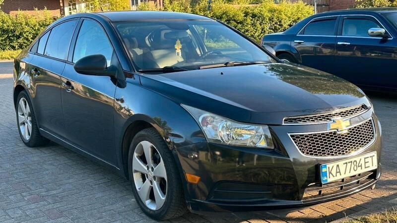 Schwarz Gebraucht 2014 Chevrolet Cruze Limousine | 5.700 € (Fairer Preis) - Bild 1/4