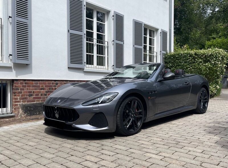 Grau Gebraucht 2018 Maserati GranCabrio Cabrio | 124.900 € - Bild 1/4