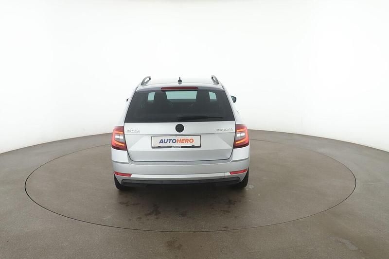 Gebraucht Skoda Octavia Clever 184 PS (135 kW) 2018 Silber Kombi