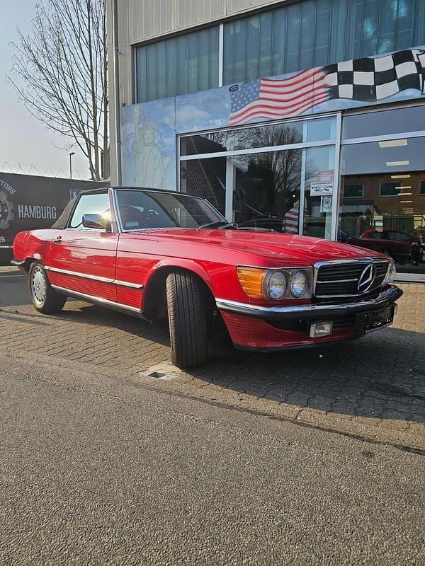Rot Gebraucht 1987 Mercedes 560 Cabrio | 39.700 € - Bild 1/4