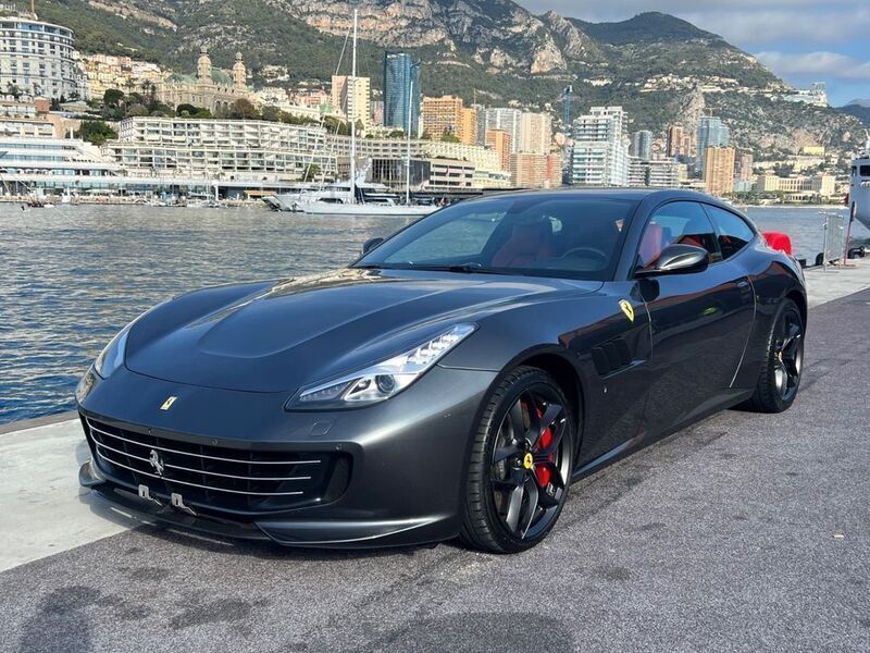 Grau Gebraucht 2019 Ferrari GTC4Lusso Limousine | 185.000 € (Etwas zu teuer) - Bild 1/4