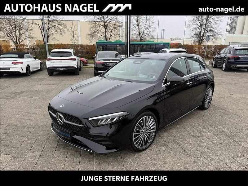 Schwarz Gebraucht 2024 Mercedes A250 Premium Limousine | 38.499 € (Etwas zu teuer) - Bild 1/4