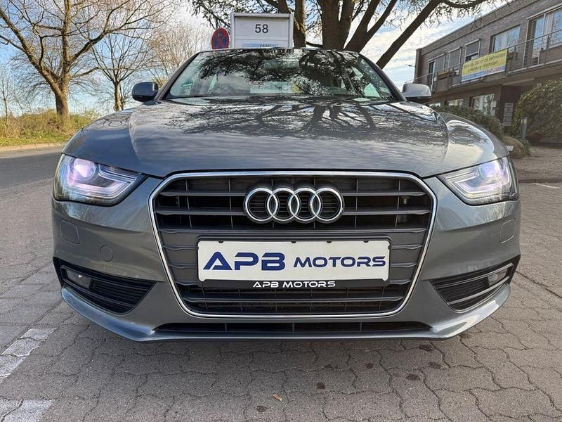 Gebraucht Audi A4 Ambiente 143 PS (105 kW) 2013 Grau Limousine
