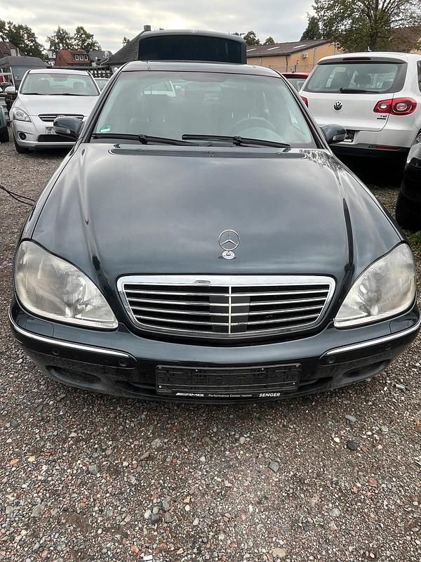 Schwarz Gebraucht 2001 Mercedes S320 Limousine | 1.500 € - Bild 1/4