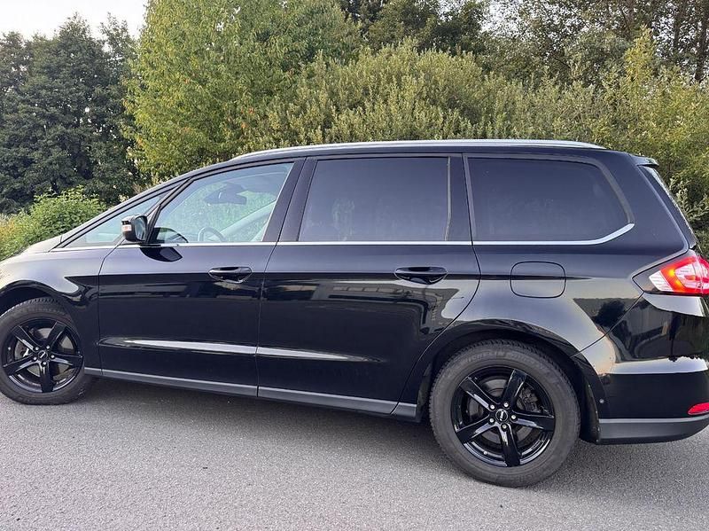 Gebraucht Ford Galaxy Titanium 150 PS (110 kW) 2018 Schwarz Van / Kleinbus