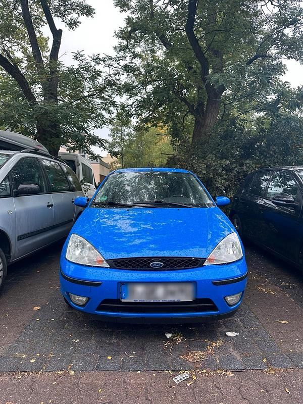 Blau Gebraucht 2003 Ford Focus Kleinwagen | 1.550 € (Fairer Preis) - Bild 1/4