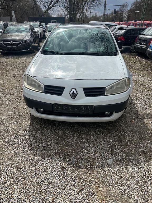 Gebraucht Renault Mégane II 82 PS (60 kW) 2003 Weiß Limousine