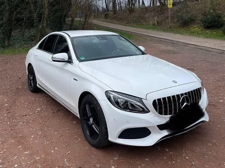 Gebraucht Mercedes C220 170 PS (125 kW) 2015 Weiß Limousine
