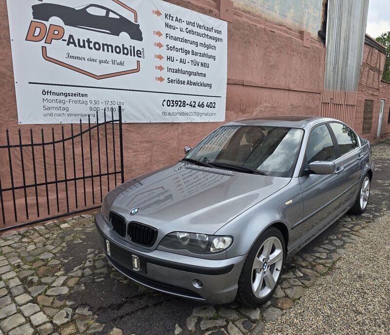 Grau Gebraucht 2004 BMW 330 Lifestyle Limousine | 8.990 € (Teuer) - Bild 1/4