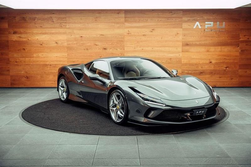 Grau Gebraucht 2020 Ferrari F8 Coupé | 309.800 € - Bild 1/4