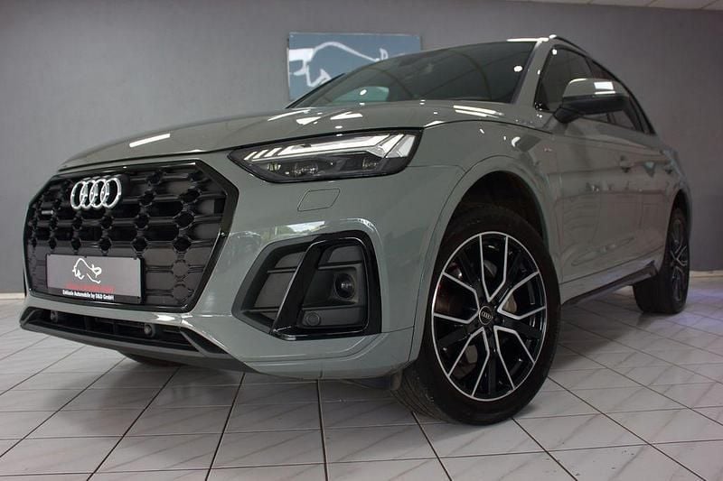 Grau Gebraucht 2021 Audi Q5 Competition SUV | 39.900 € (Fairer Preis) - Bild 1/4