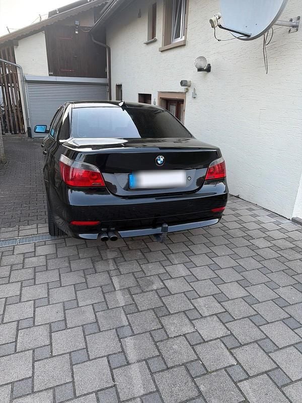 Second-hand BMW 525 192 CP (141 kW) 2005 Negru Berlinǎ