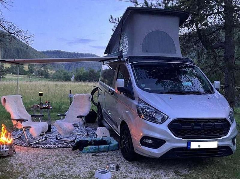 Gebraucht Ford Transit Custom 150 PS (110 kW) 2023 Silber Van / Kleinbus