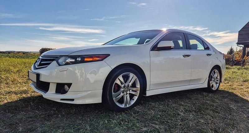 Weiß Gebraucht 2009 Honda Accord Type S Limousine | 8.000 € (Fairer Preis) - Bild 1/4