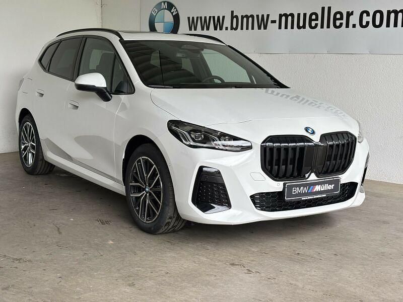 Weiß Neu 2025 BMW 230 M Sport Limousine | 51.748 € (Superpreis) - Bild 1/4