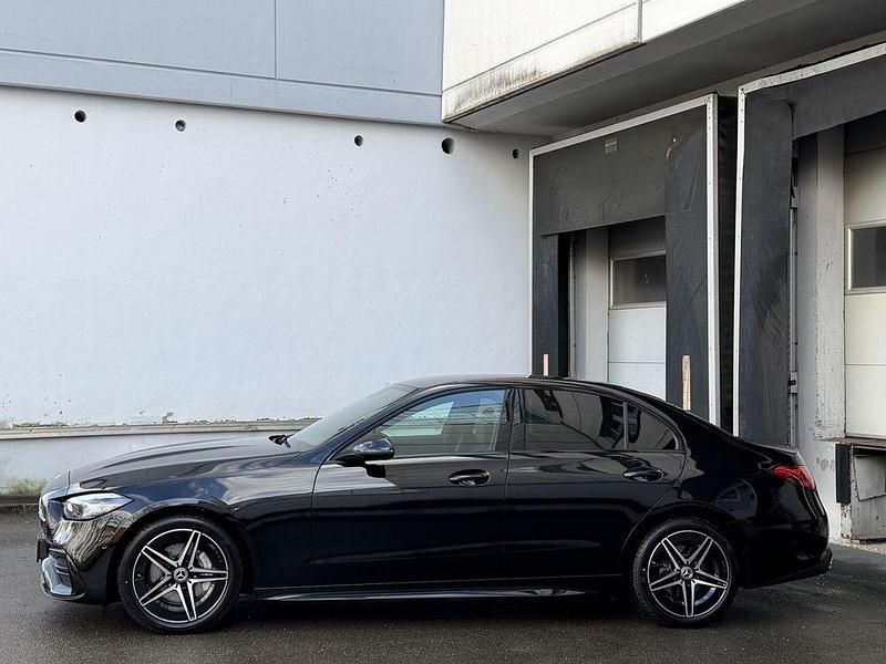 Gebraucht Mercedes C180 AMG 170 PS (125 kW) 2025 Schwarz Limousine