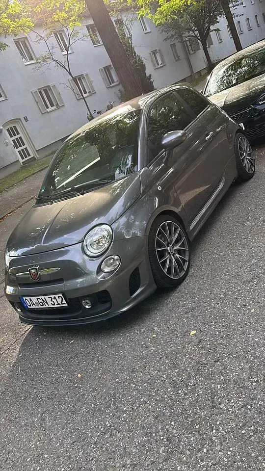 Usado Abarth 500 184 HP (135 kW) 2014 Cinzento Citadino