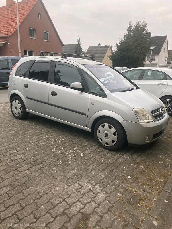 Gebraucht Opel Meriva 101 PS (74 kW) 2003 Silber Van / Kleinbus
