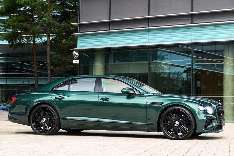 Neu Bentley Flying Spur 680 PS (500 kW) 2025 Grün Limousine