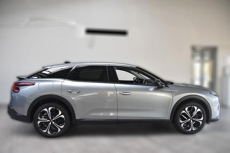 Grau metallic Gebraucht 2024 Citroën C5 X Kombi | 20.110 € (Fairer Preis) - Bild 1/4