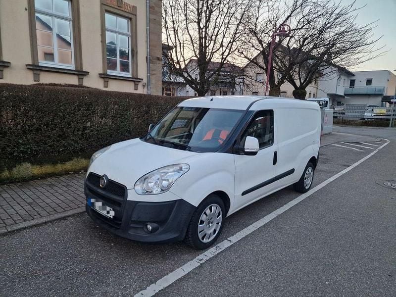 Gebraucht Fiat Doblò 101 PS (74 kW) 2012 Weiß Van / Kleinbus