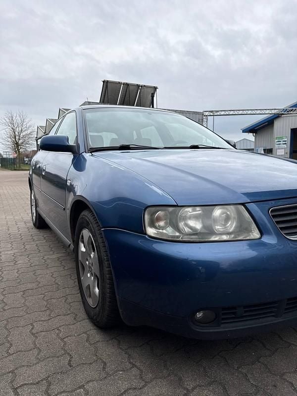 Gebraucht Audi A3 102 PS (75 kW) 2001 Blau Kleinwagen