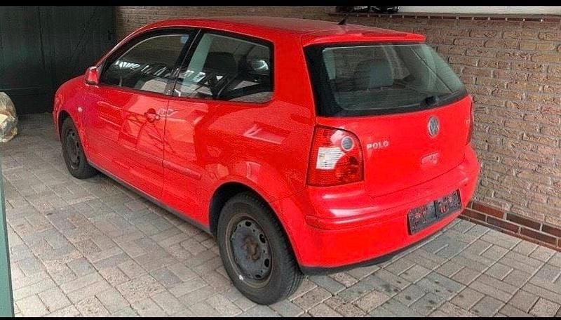 Rot Gebraucht 2003 VW Polo Kleinwagen | 599 € (Guter Preis) - Bild 1/4