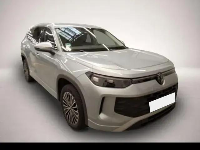 Gebraucht VW Tayron Life 150 PS (110 kW) 2025 Manufacturer SUV