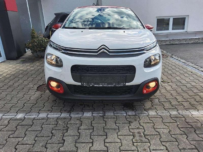 Gebraucht Citroën C3 Shine 110 PS (80 kW) 2018 Weiß Kleinwagen