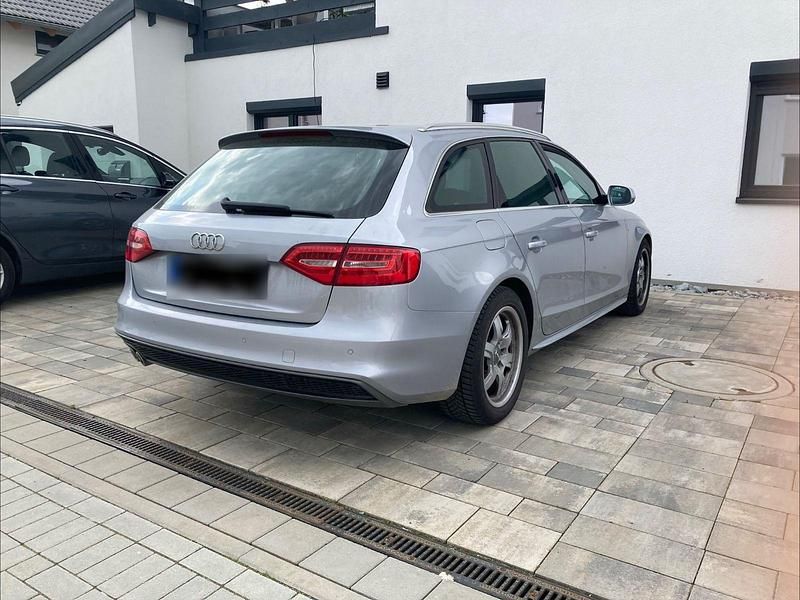 Gebraucht Audi A4 Sport 150 PS (110 kW) 2015 Silber Kombi