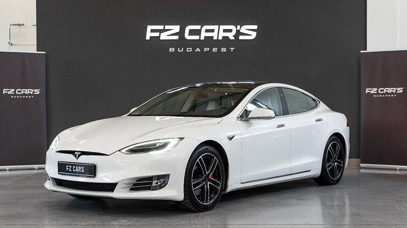 Weiß Gebraucht 2018 Tesla Model S Kleinwagen | 36.690 € (Fairer Preis) - Bild 1/4