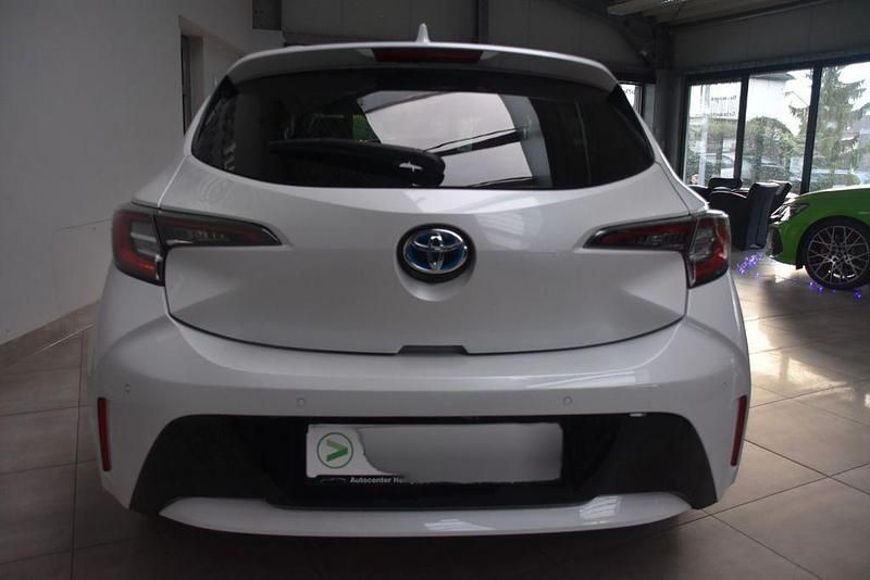 Gebraucht Toyota Corolla Hybrid Team 122 PS (89 kW) 2022 Weiß metallic